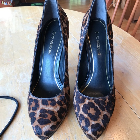 LOT of Womens Size 10 Heels - Picture 6 of 7